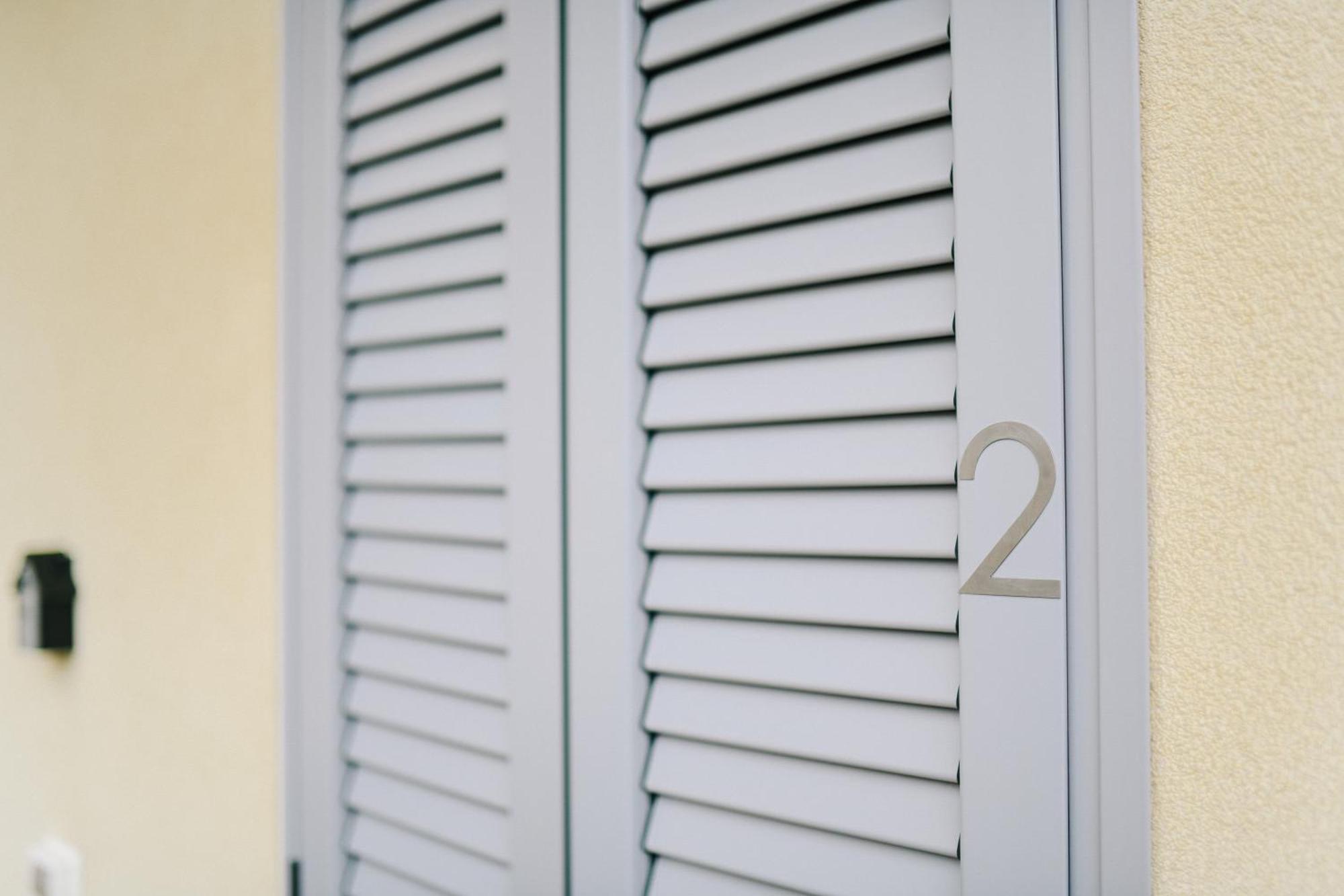 Lora Rose Suite ,Free Parking, Self Check In,2 Como Exterior photo