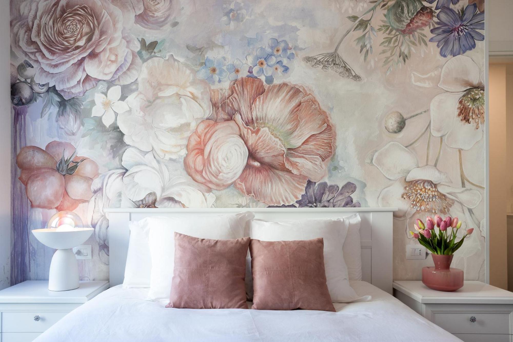Lora Rose Suite ,Free Parking, Self Check In,2 Como Exterior photo