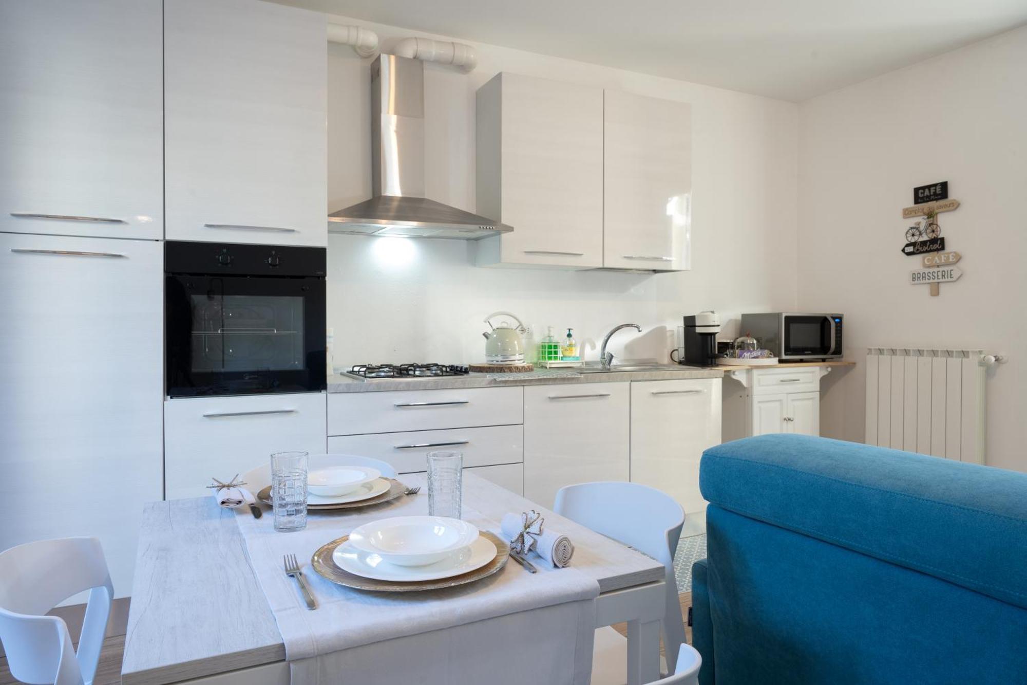 Lora Rose Suite ,Free Parking, Self Check In,2 Como Exterior photo